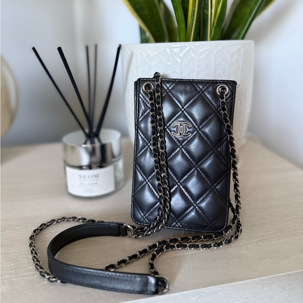 CHANEL Black Quilted Crossbody Bag